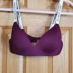 Victoria's Secret lightly lined T-shirt bra, Burgundy